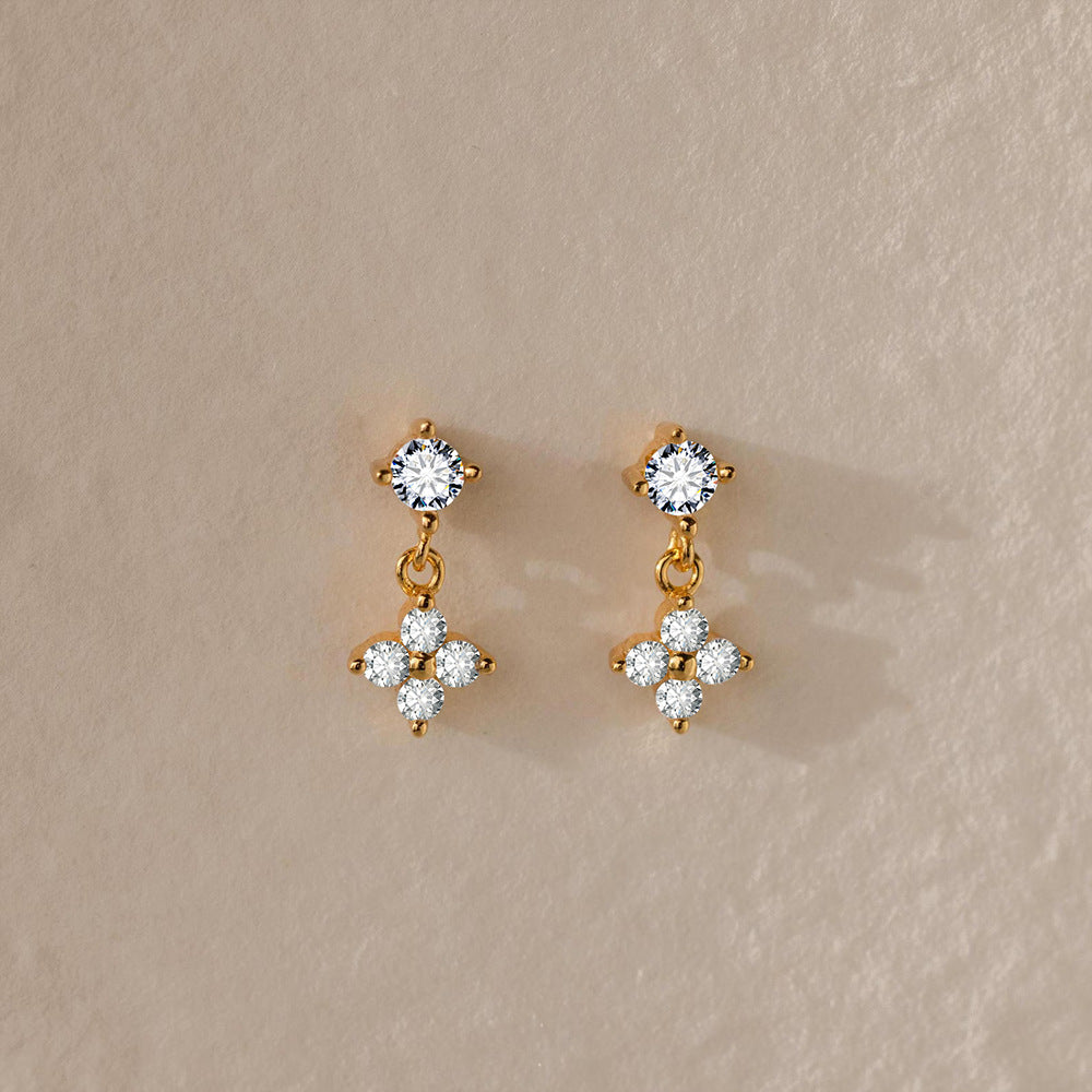 Women's Simple Fashion Zircon Flower Earrings