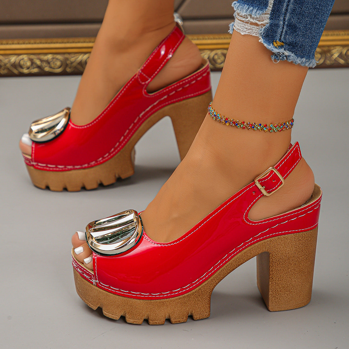 Fashionable Chunky-heeled Peep-toe Sandals