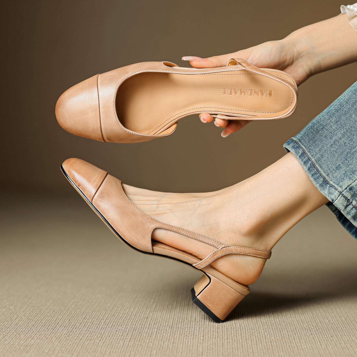 French Retro Back Empty Word With Toe Box Roman Sandals