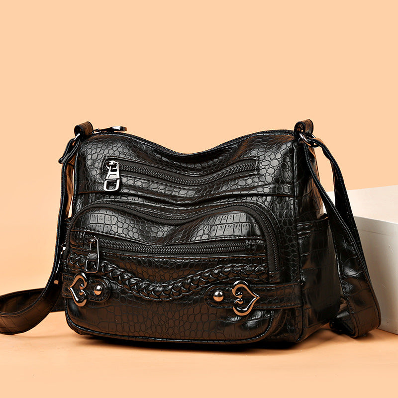 New Fashion Large Capacity Knitted Messenger Bag