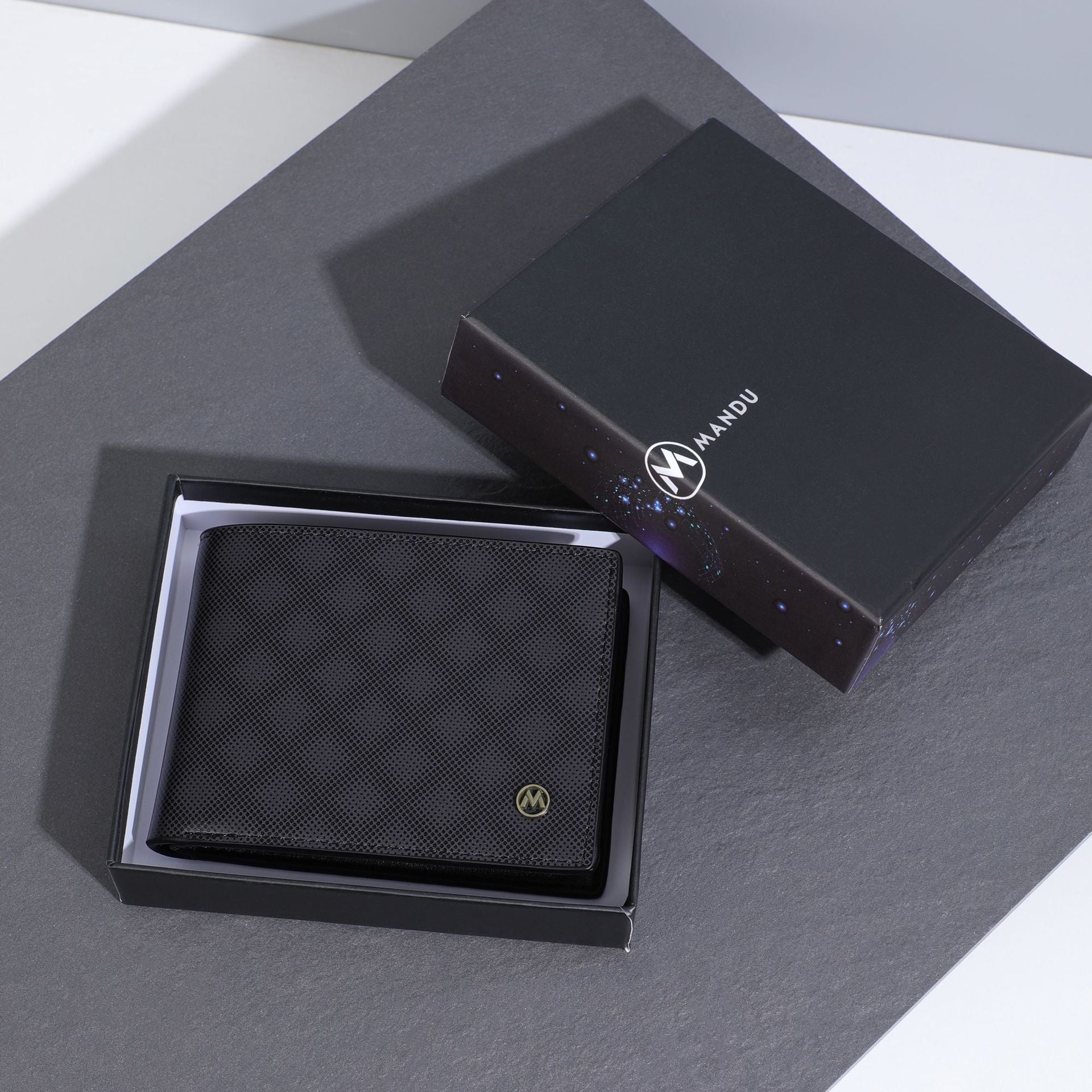 Compact Anti-theft Swiping Multifunctional Zipper Wallet