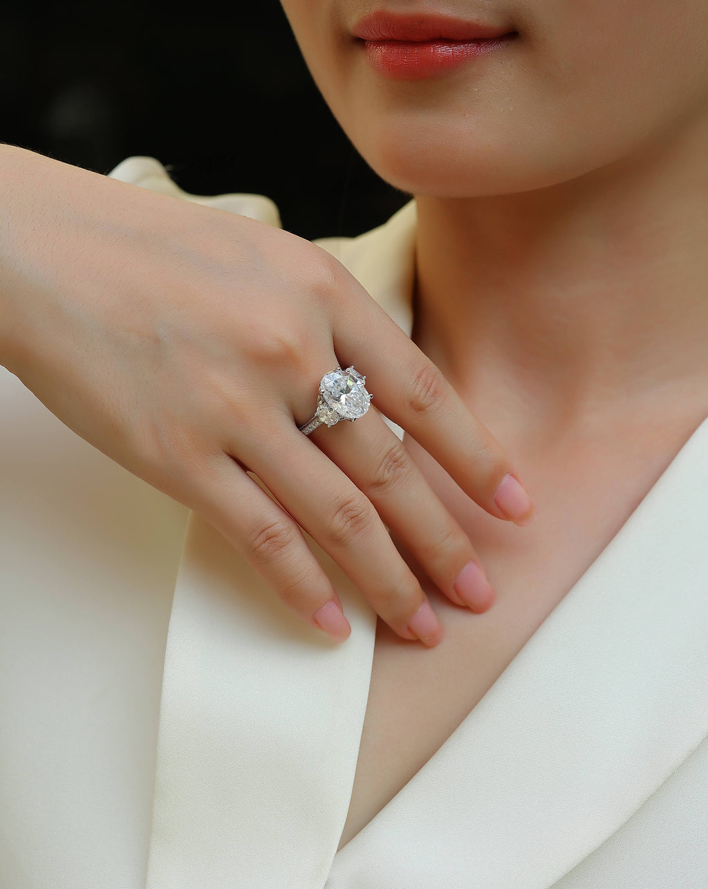 1Crown Of Radiance - A Fashionable And Luxurious Jewelry Accessory Set With Moissanite S925 Sterling Silver And Platinum-plated Diamond Prohibit TikTok sales