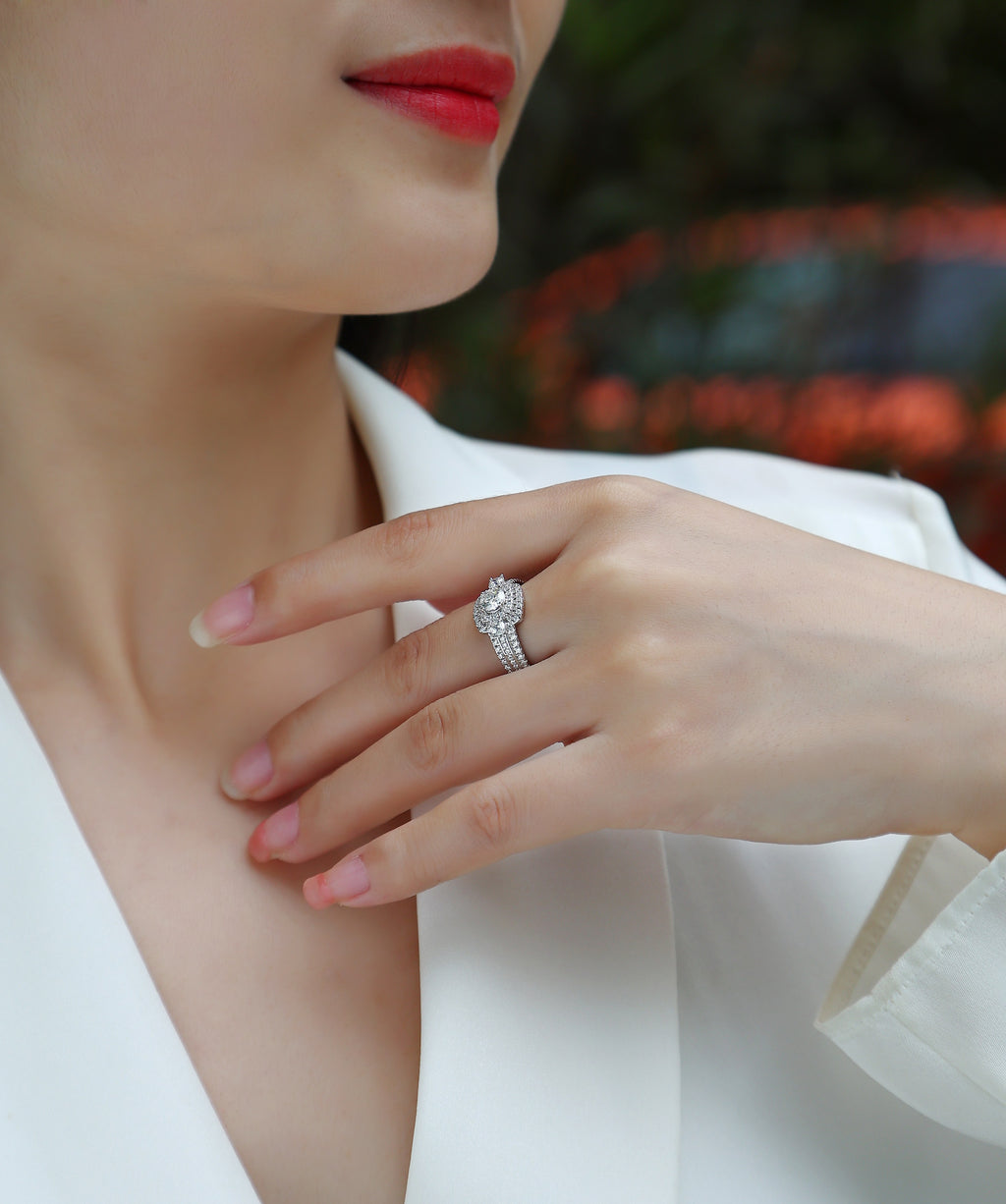 1Afternoon In The Gobi - A Fashionable And Luxurious Jewelry Piece Set With Half-carat Moissan Diamond S925 Sterling Silver And Platinum-plated Diamond Prohibit TikTok sales