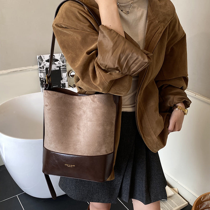 Women's Fashionable Suede Bucket Bag