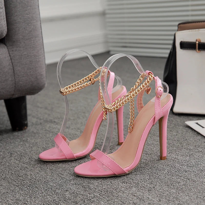 2024 New Zapatos Sexy Metal Chain Pointed Toe Stiletto Heels Thin Heel Sandals for Women Fashion Trend for Summer