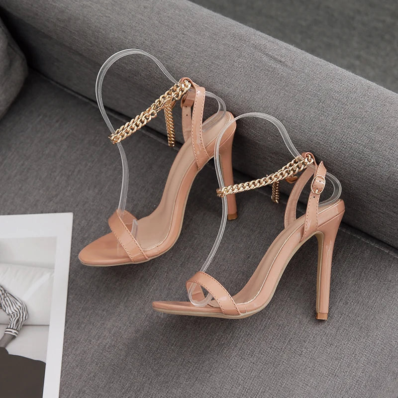 2024 New Zapatos Sexy Metal Chain Pointed Toe Stiletto Heels Thin Heel Sandals for Women Fashion Trend for Summer