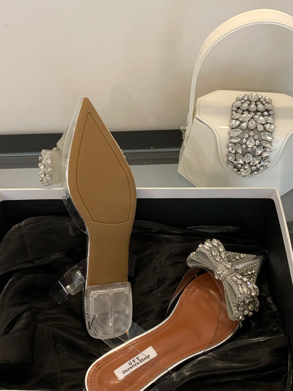 Luxury Silver Sandals Ladies Pointed toe Clear PVC Flat Heel Women Slingback With Rhinestone for Wedding Party Shoes