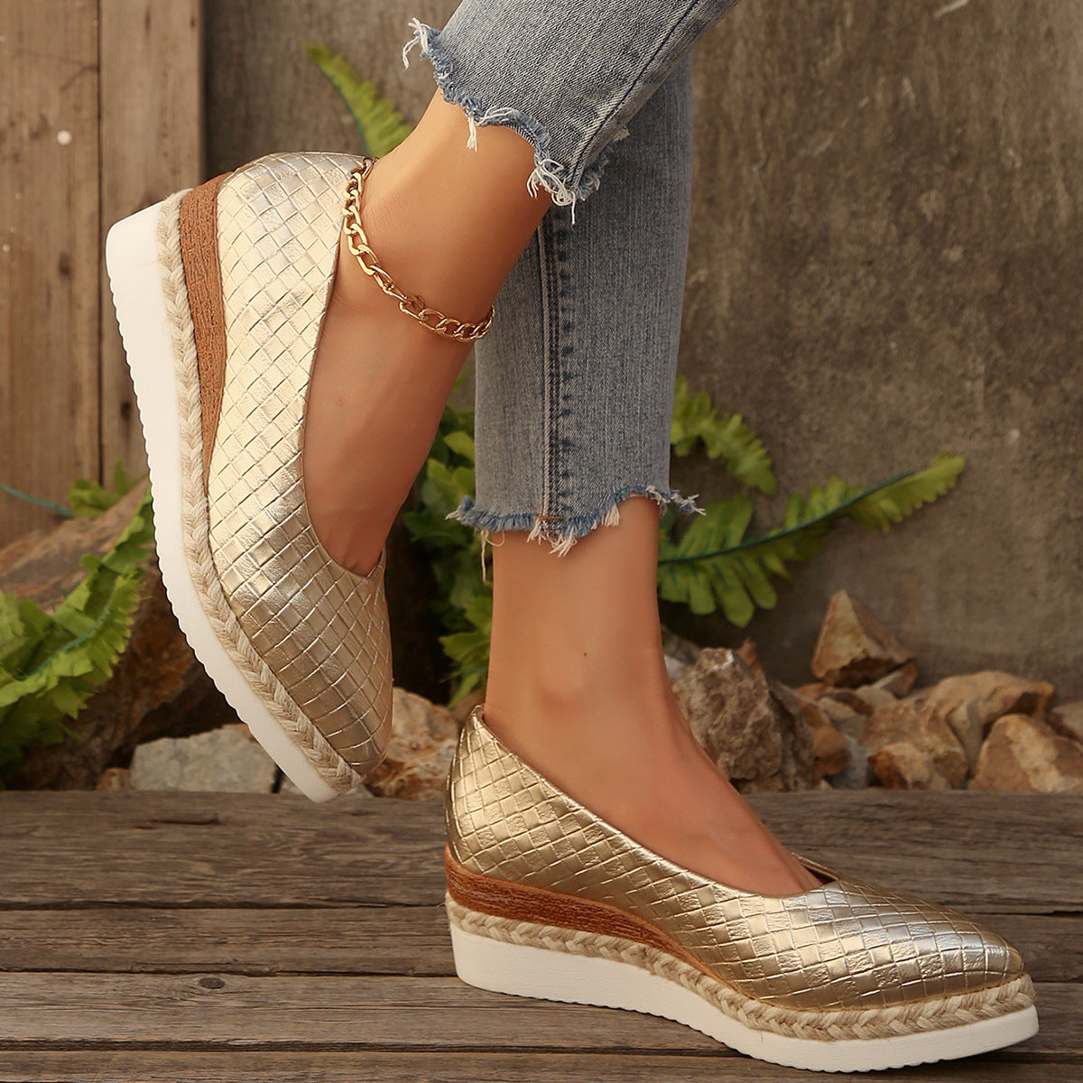 Women's Fashion Pointed Toe Low-cut Leisure Platform Shoes