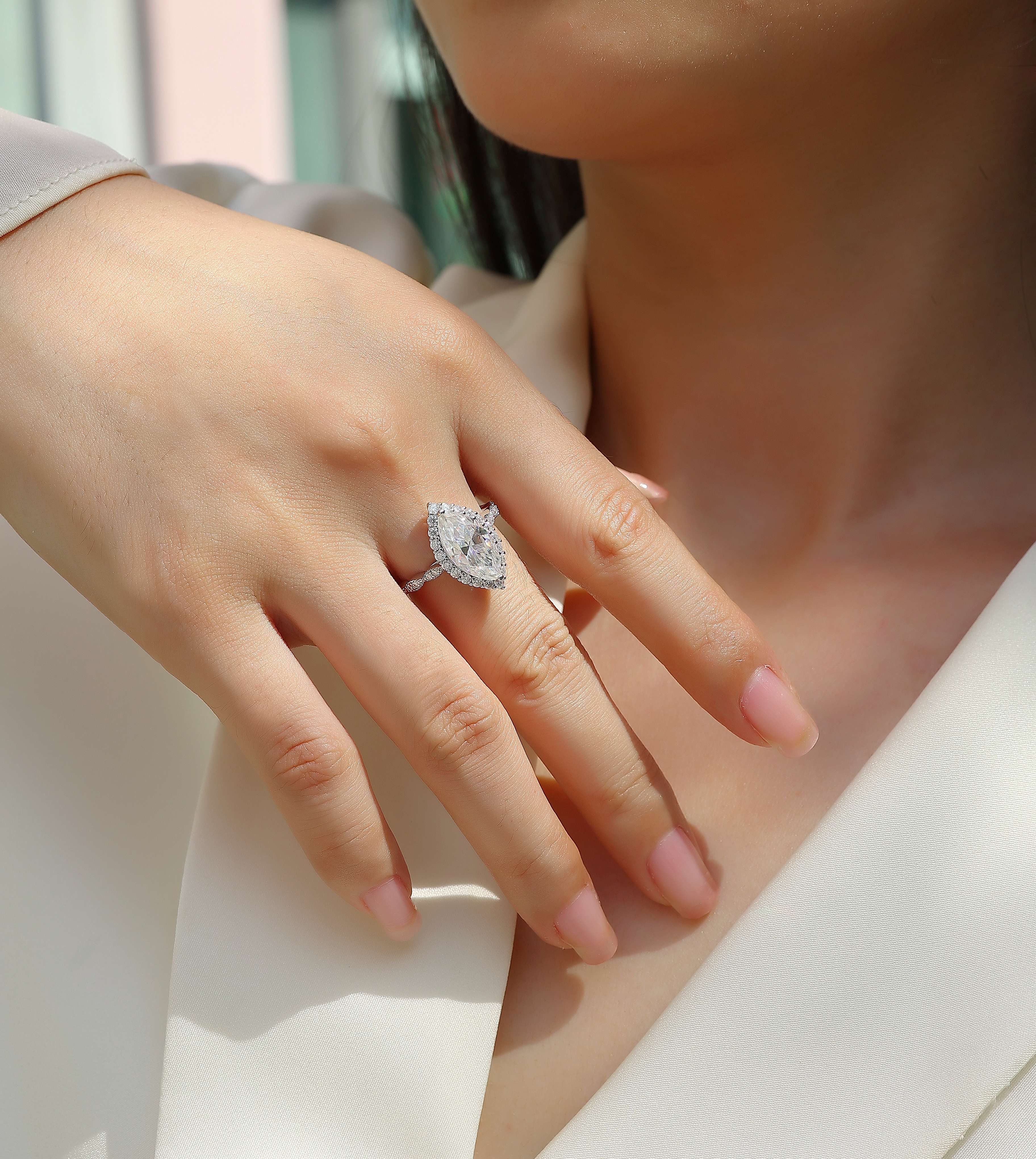 1Starlight Craze - A Fashionable Diamond Jewelry Piece Set With Moissanite S925 Sterling Silver And Platinum Diamond Ring Prohibit TikTok sales