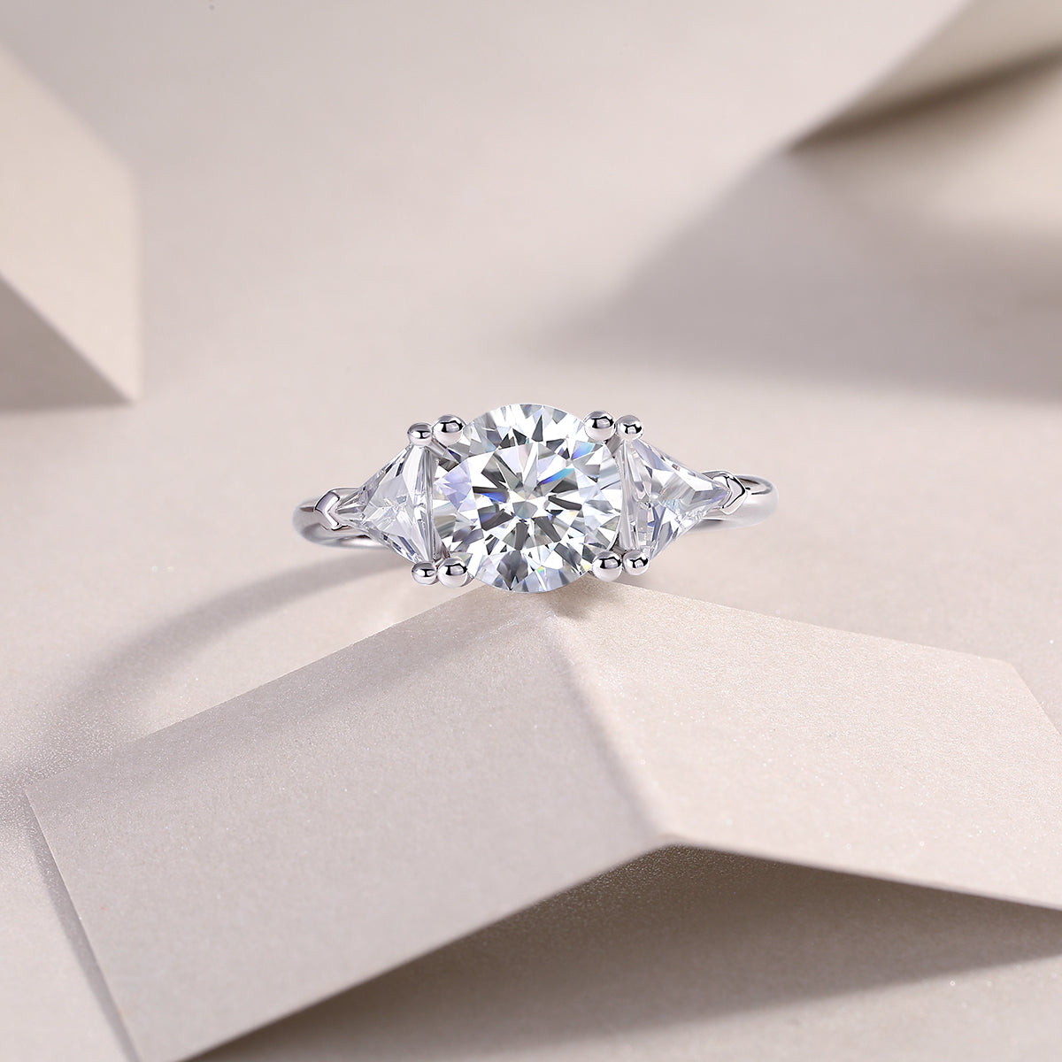 1Ocean Diamond - A Fashionable And Luxurious Jewelry Piece Set With 2-carat Moissanite S925 Sterling Silver And Platinum-plated Diamond Prohibit TikTok sales