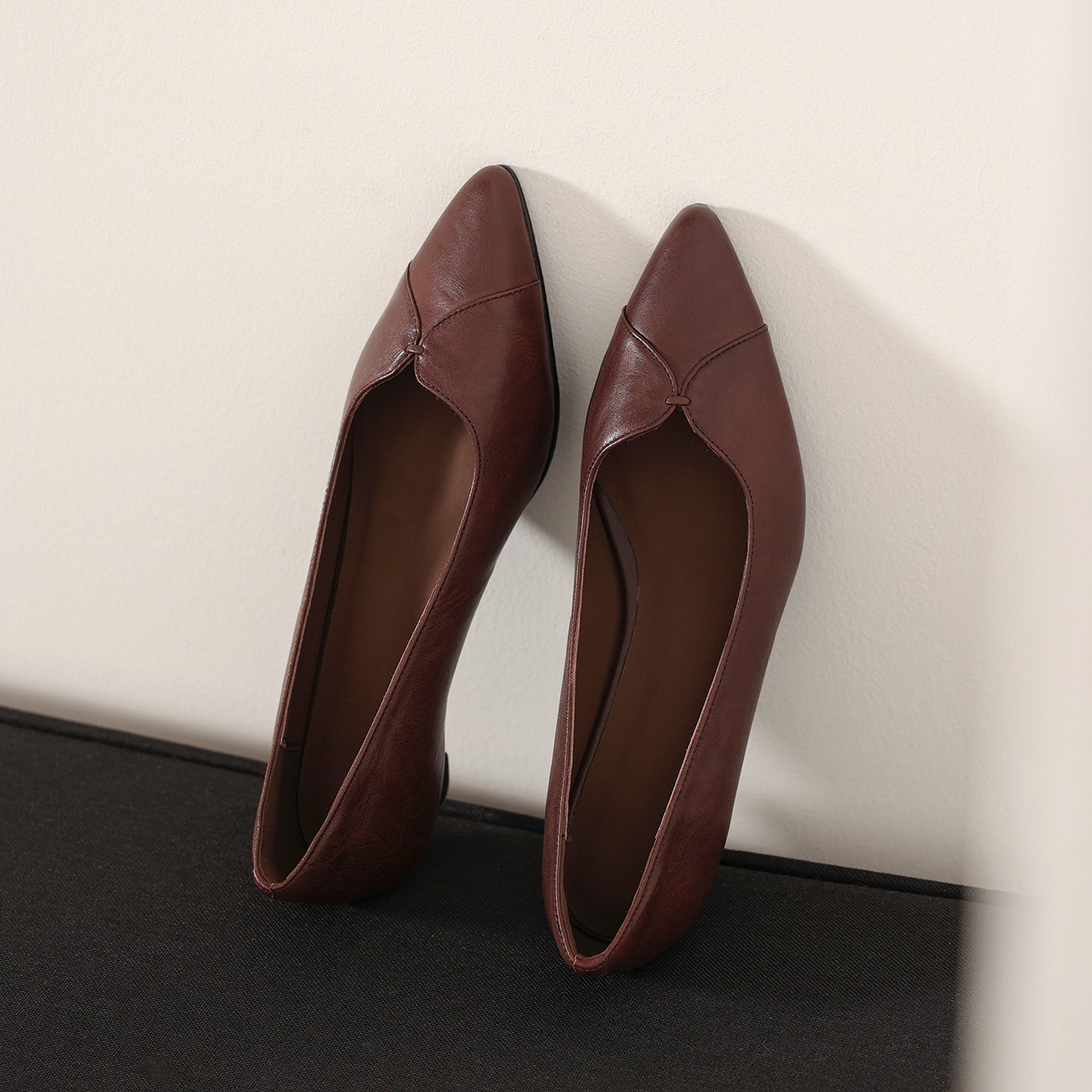 Women's Washed Full-Grain Cowhide Kitten Heel Pumps, Pointed Toe Handcrafted Leather Dress Shoes